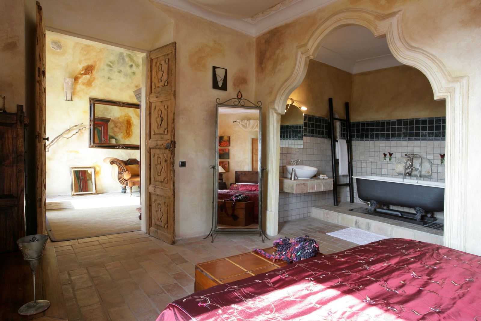 Suite with open bathroom